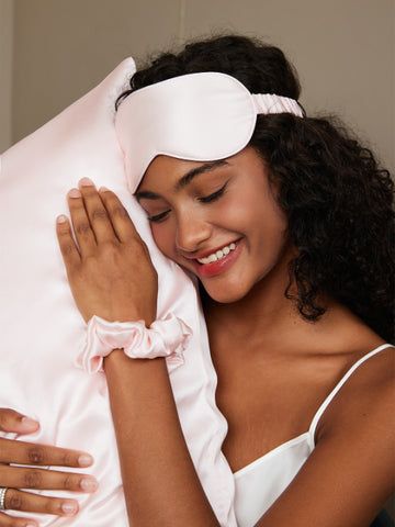Antifaz de Seda Premium para Dormir – Máxima Comodidad y Oscuridad Total